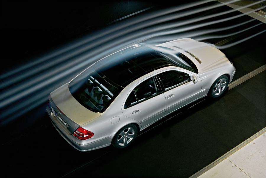  Mercedes-Benz E-Class 2002 года  (фото 225 из 448)